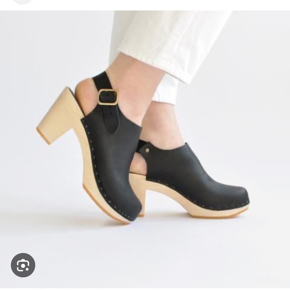 BRYR Clogs